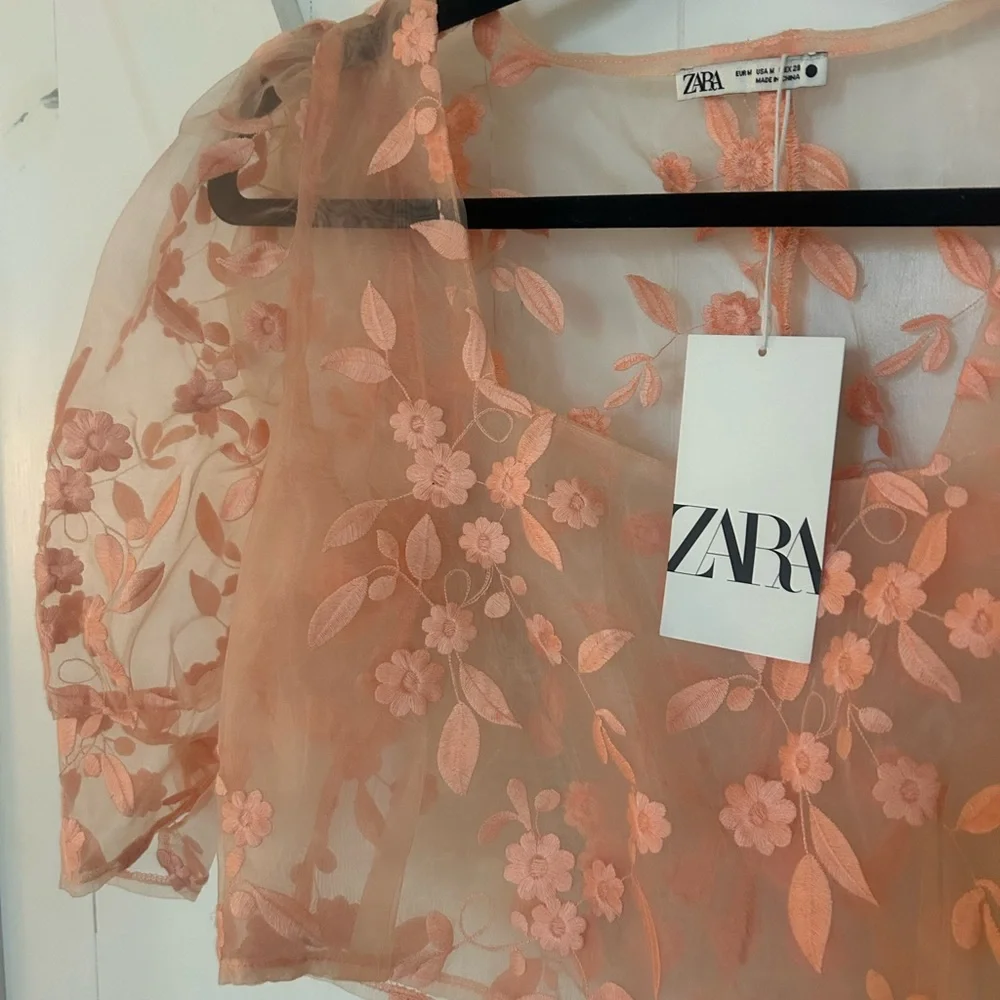 Zara Women's Floral Sheer Crop Top - Peach NWT - Picture 3 of 6